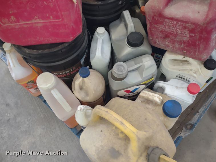 image for item JJ9976 Pallet of fuel cans and oil