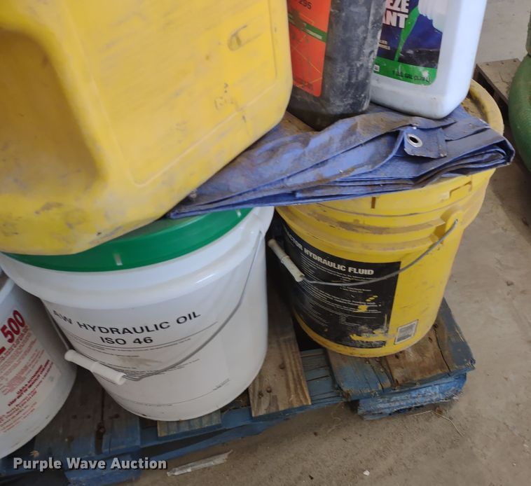 image for item JJ9976 Pallet of fuel cans and oil