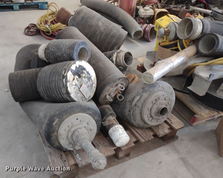 image for item JJ9977 (3) pallets of inflatable pipe plugs