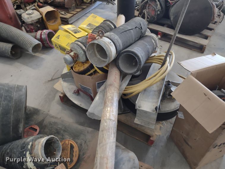 image for item JJ9977 (3) pallets of inflatable pipe plugs