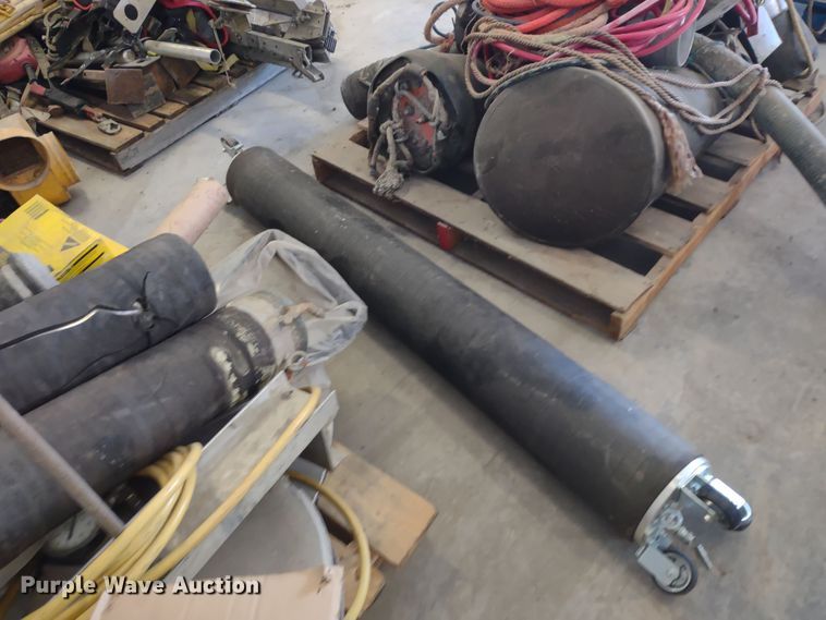 image for item JJ9977 (3) pallets of inflatable pipe plugs