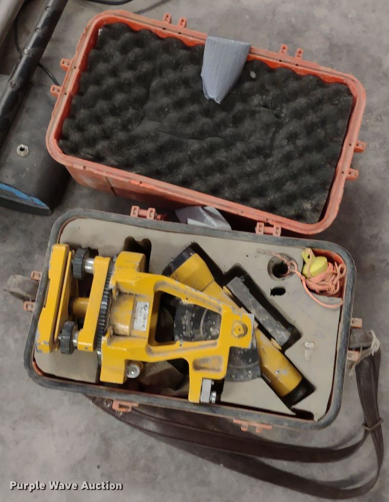 image for item JJ9991 Survey equipment