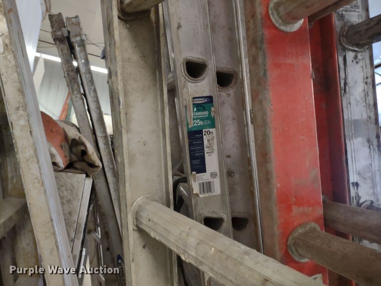 image for item JJ9995 Approximately 14 ladders