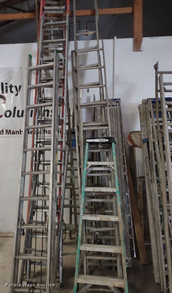 image for item JJ9995 Approximately 14 ladders