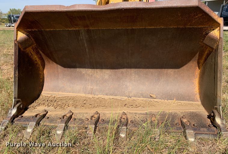 image for item JW9406 2004 John Deere 655C Series II  track loader