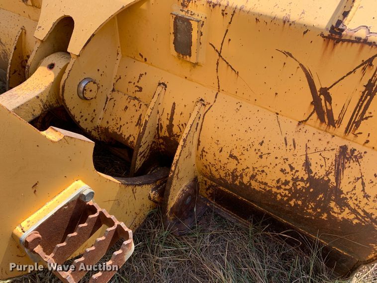 image for item JW9406 2004 John Deere 655C Series II  track loader