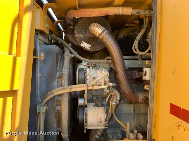 image for item JW9406 2004 John Deere 655C Series II  track loader