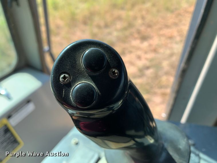 image for item JW9406 2004 John Deere 655C Series II  track loader