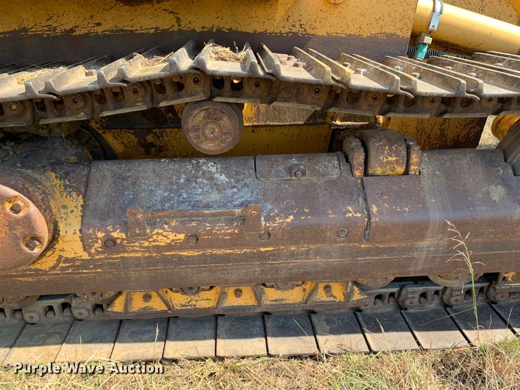 image for item JW9406 2004 John Deere 655C Series II  track loader