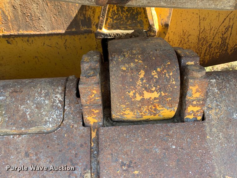 image for item JW9406 2004 John Deere 655C Series II  track loader