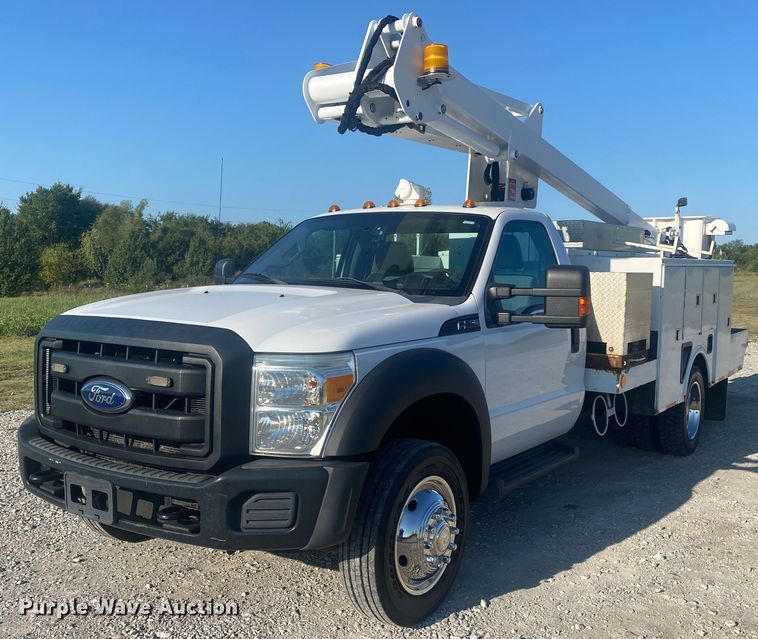 image for item JW9408 2012 Ford F550 Super Duty  bucket truck