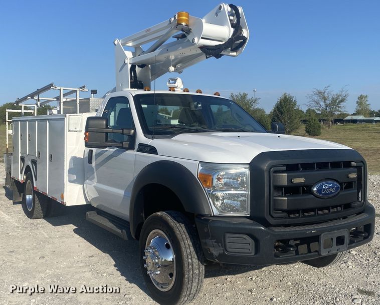 image for item JW9408 2012 Ford F550 Super Duty  bucket truck