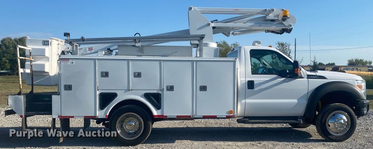 image for item JW9408 2012 Ford F550 Super Duty  bucket truck
