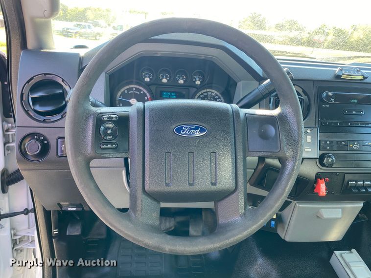 image for item JW9408 2012 Ford F550 Super Duty  bucket truck