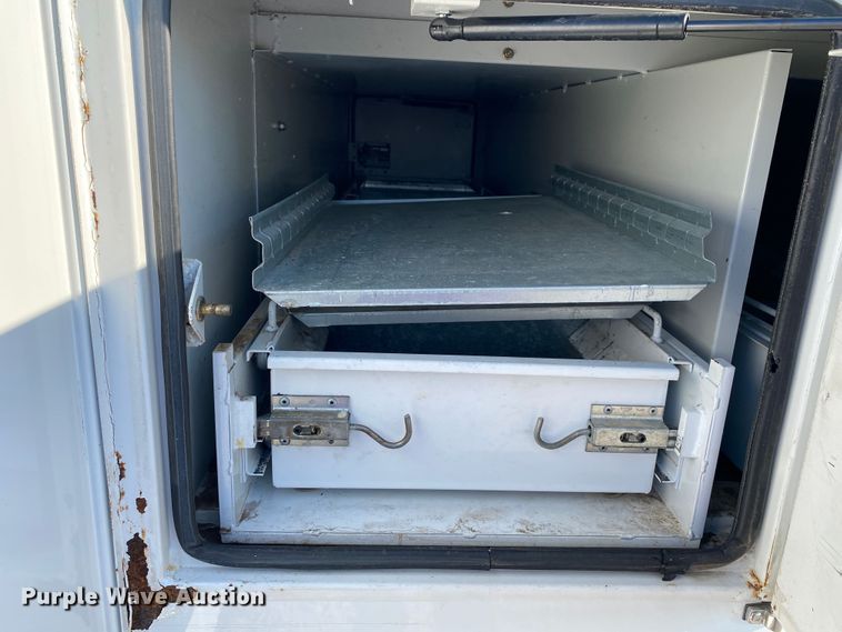 image for item JW9408 2012 Ford F550 Super Duty  bucket truck