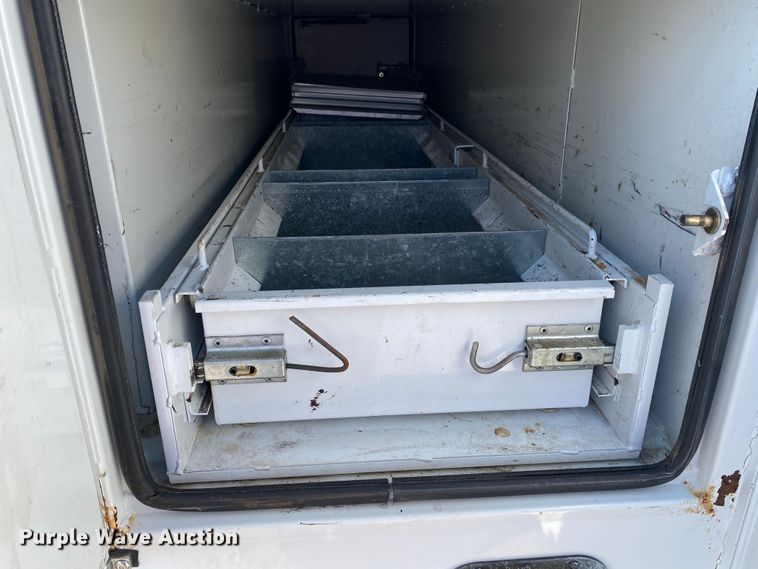 image for item JW9408 2012 Ford F550 Super Duty  bucket truck