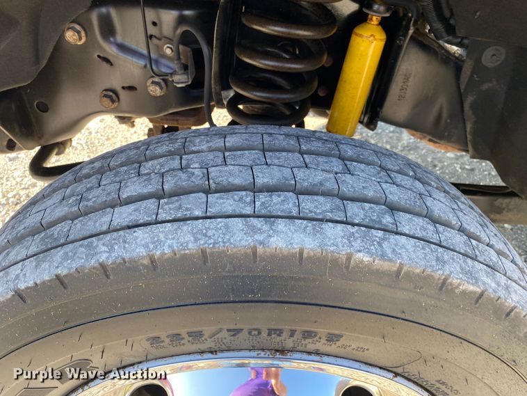 image for item JW9408 2012 Ford F550 Super Duty  bucket truck