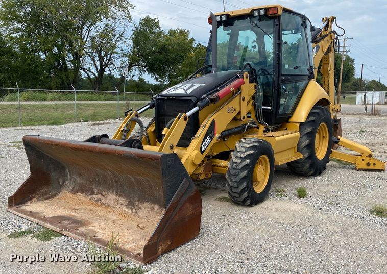 image for item JW9411 2011 Caterpillar 420EIT  backhoe