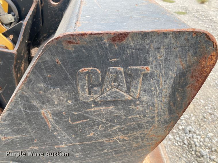 image for item JW9411 2011 Caterpillar 420EIT  backhoe