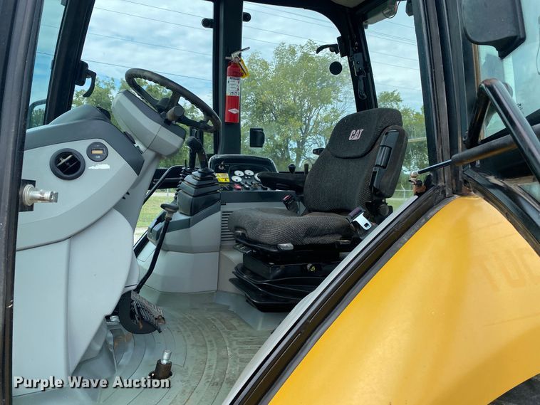 image for item JW9411 2011 Caterpillar 420EIT  backhoe