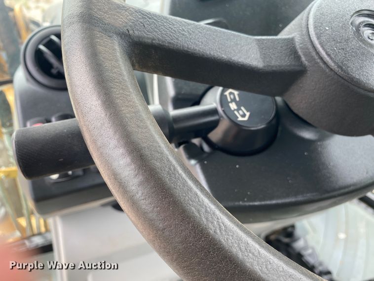 image for item JW9411 2011 Caterpillar 420EIT  backhoe