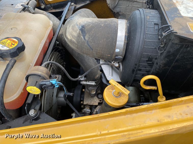 image for item JW9411 2011 Caterpillar 420EIT  backhoe