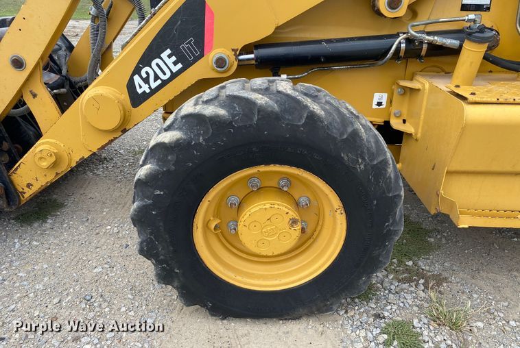 image for item JW9411 2011 Caterpillar 420EIT  backhoe