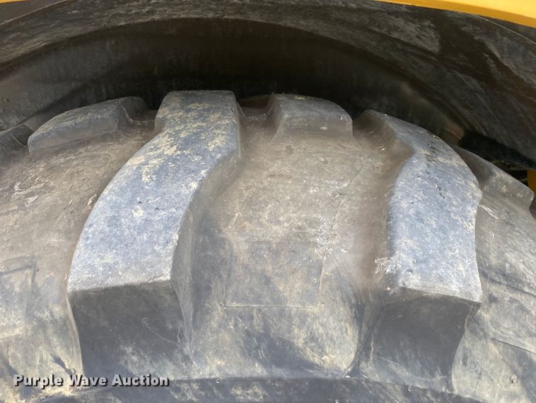 image for item JW9411 2011 Caterpillar 420EIT  backhoe