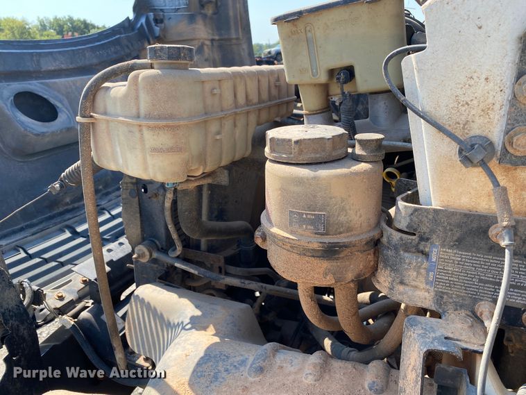 image for item JW9414 2003 Chevrolet C4500  bucket truck