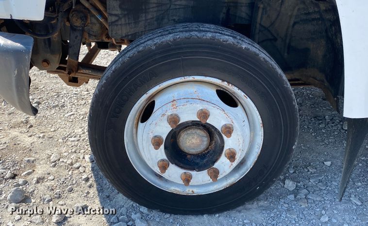 image for item JW9414 2003 Chevrolet C4500  bucket truck