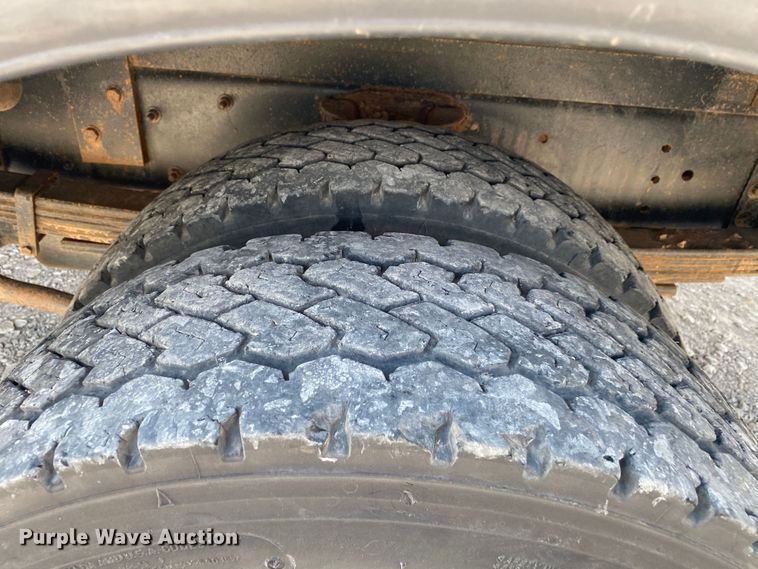 image for item JW9414 2003 Chevrolet C4500  bucket truck