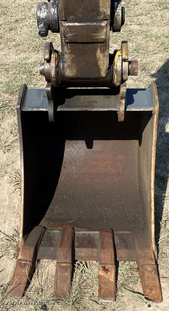 image for item JW9415 2013 John Deere 35D  mini excavator