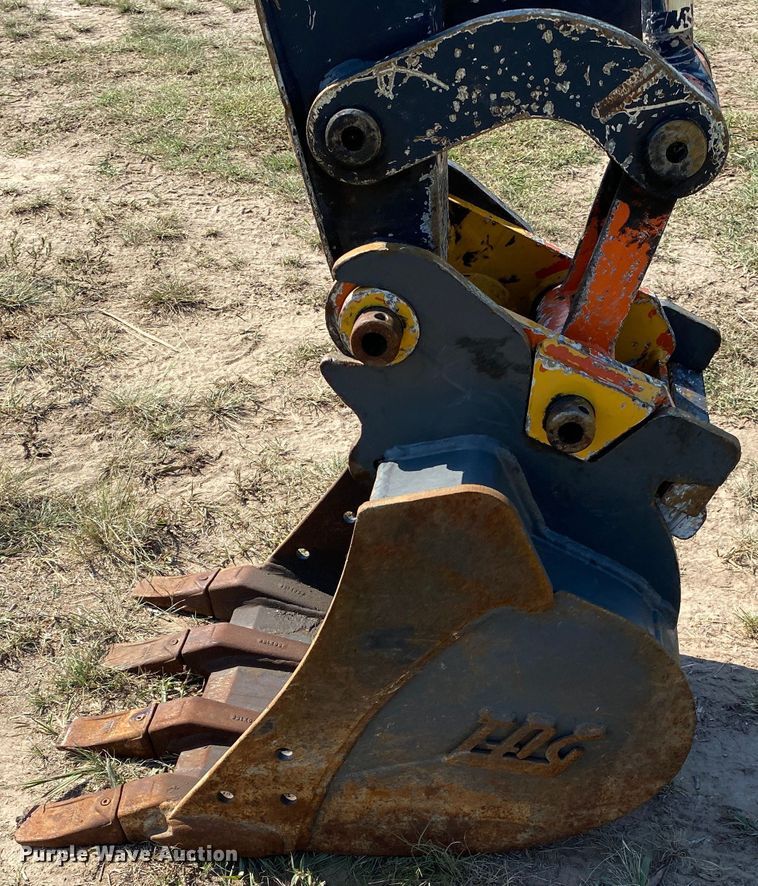 image for item JW9415 2013 John Deere 35D  mini excavator