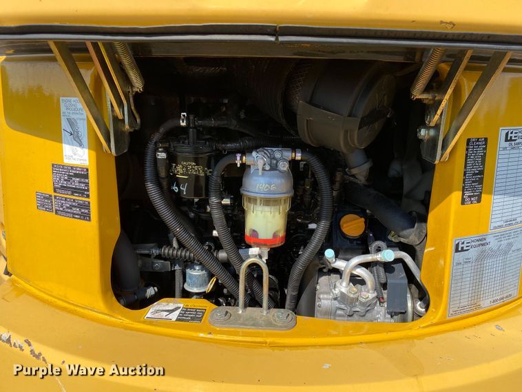 image for item JW9415 2013 John Deere 35D  mini excavator