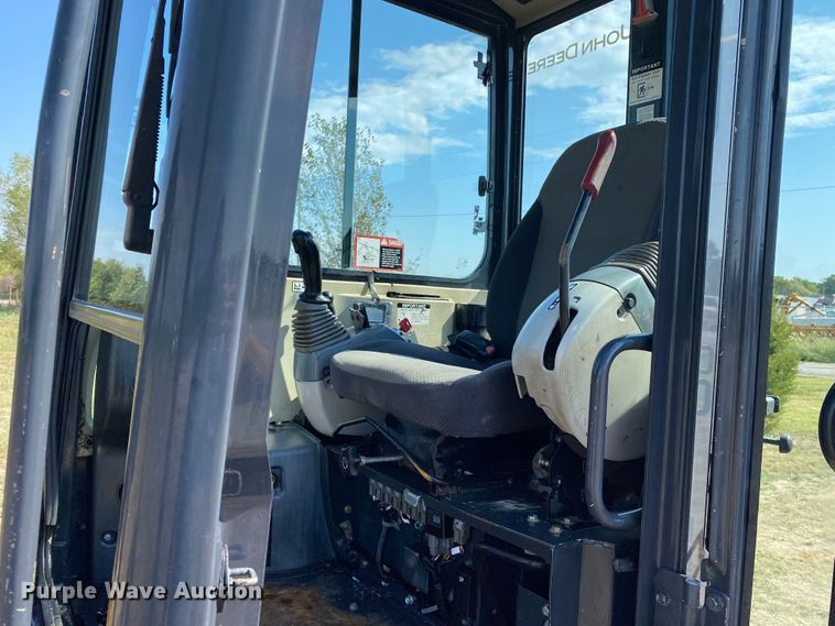 image for item JW9415 2013 John Deere 35D  mini excavator