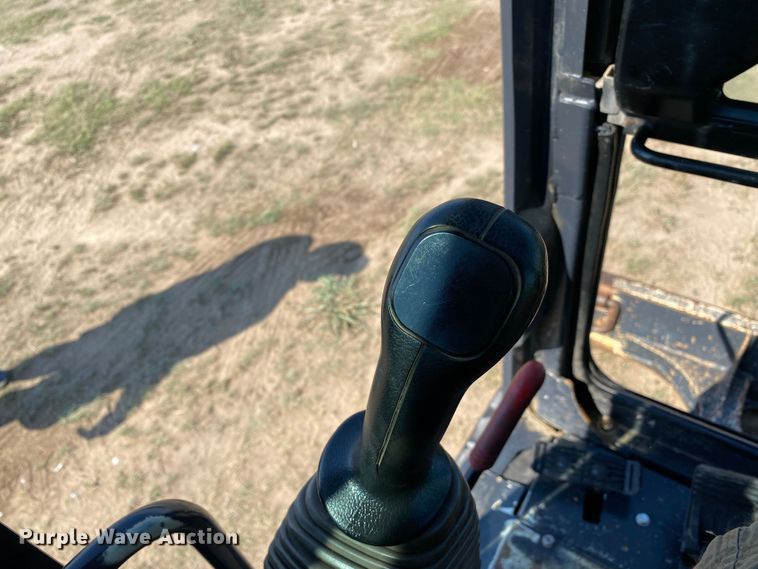 image for item JW9415 2013 John Deere 35D  mini excavator