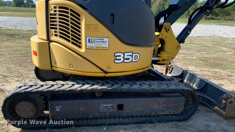image for item JW9415 2013 John Deere 35D  mini excavator