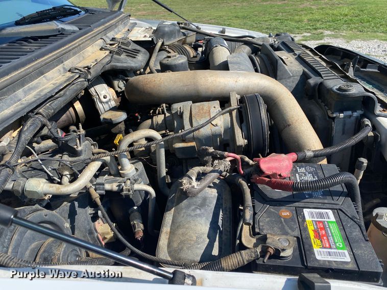 image for item JW9430 2005 Ford F550 Super Duty  bucket truck