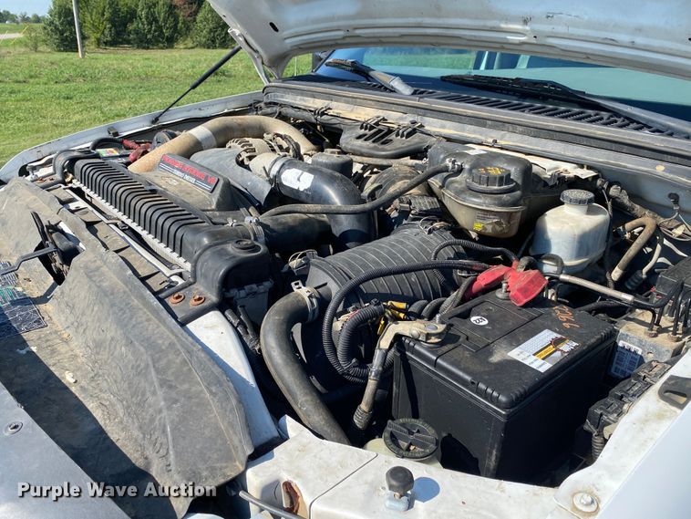 image for item JW9430 2005 Ford F550 Super Duty  bucket truck