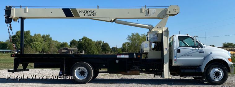 image for item JW9431 2007 Ford F750 Super Duty  crane truck