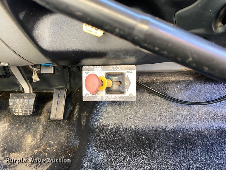 image for item JW9431 2007 Ford F750 Super Duty  crane truck