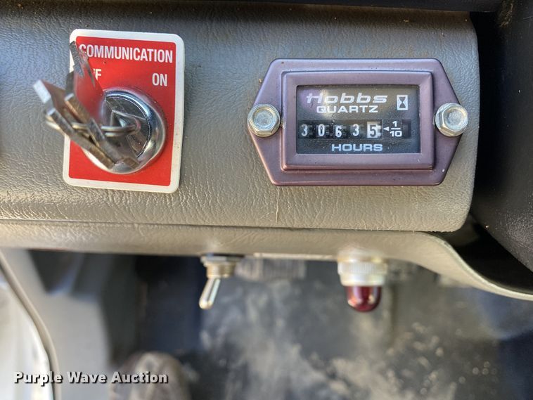 image for item JW9431 2007 Ford F750 Super Duty  crane truck