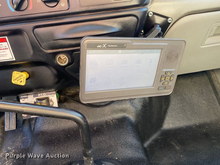 image for item JW9431 2007 Ford F750 Super Duty  crane truck