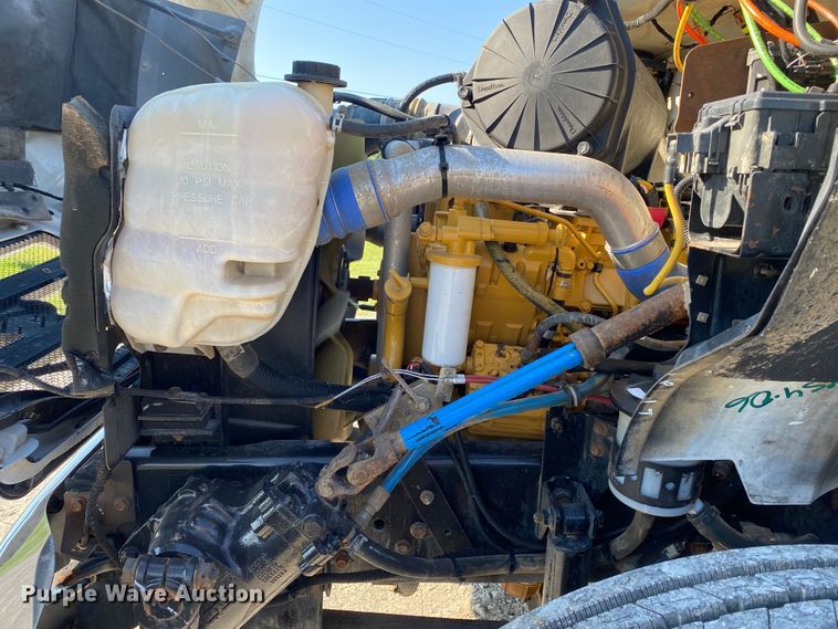 image for item JW9431 2007 Ford F750 Super Duty  crane truck