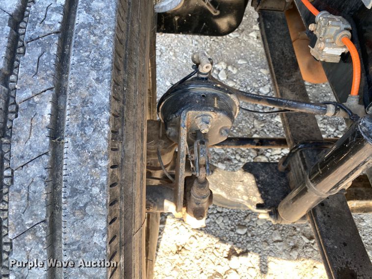 image for item JW9431 2007 Ford F750 Super Duty  crane truck