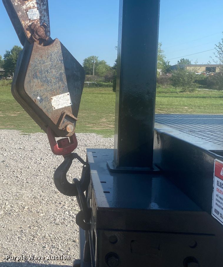 image for item JW9431 2007 Ford F750 Super Duty  crane truck