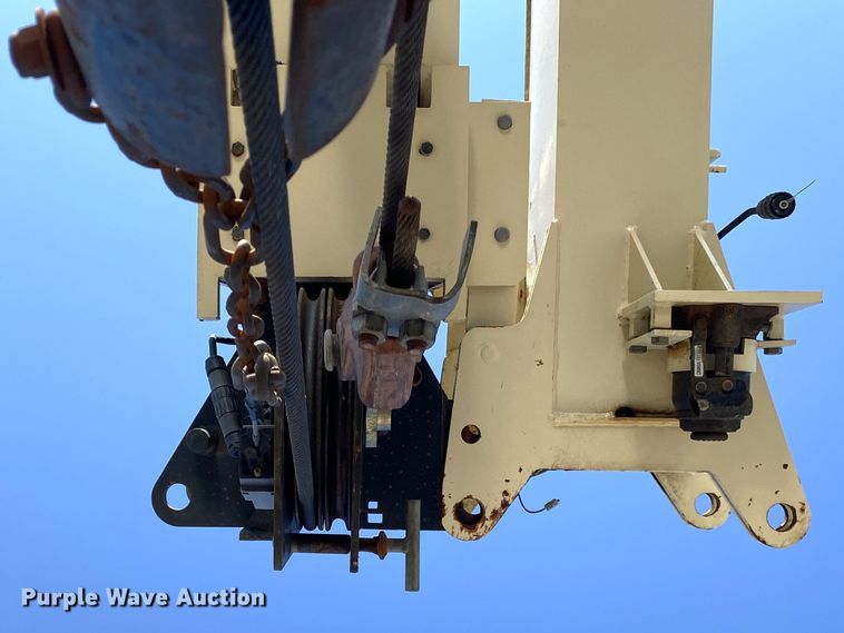 image for item JW9431 2007 Ford F750 Super Duty  crane truck