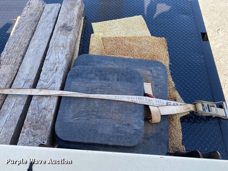 image for item JW9431 2007 Ford F750 Super Duty  crane truck