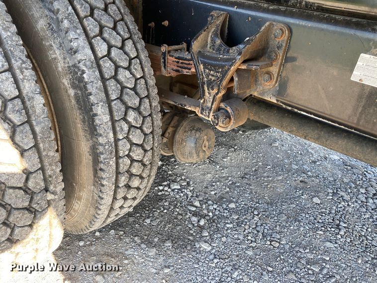 image for item JW9431 2007 Ford F750 Super Duty  crane truck