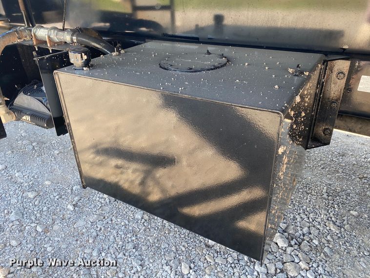 image for item JW9431 2007 Ford F750 Super Duty  crane truck